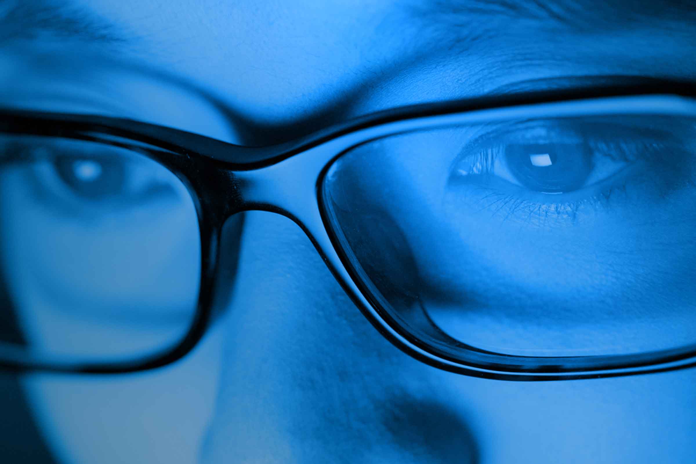 How blue lights affect your eyes